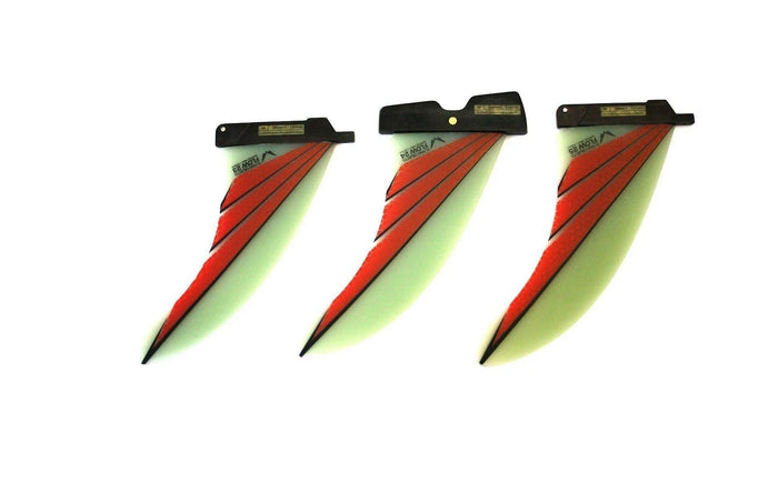 Flying Objects Flow G10 Wave windsurf fins with red and black graphics, set of three