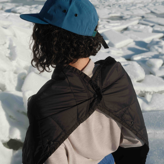 Layover™ Travel Blanket - Packable & Puffy | Black Gravel