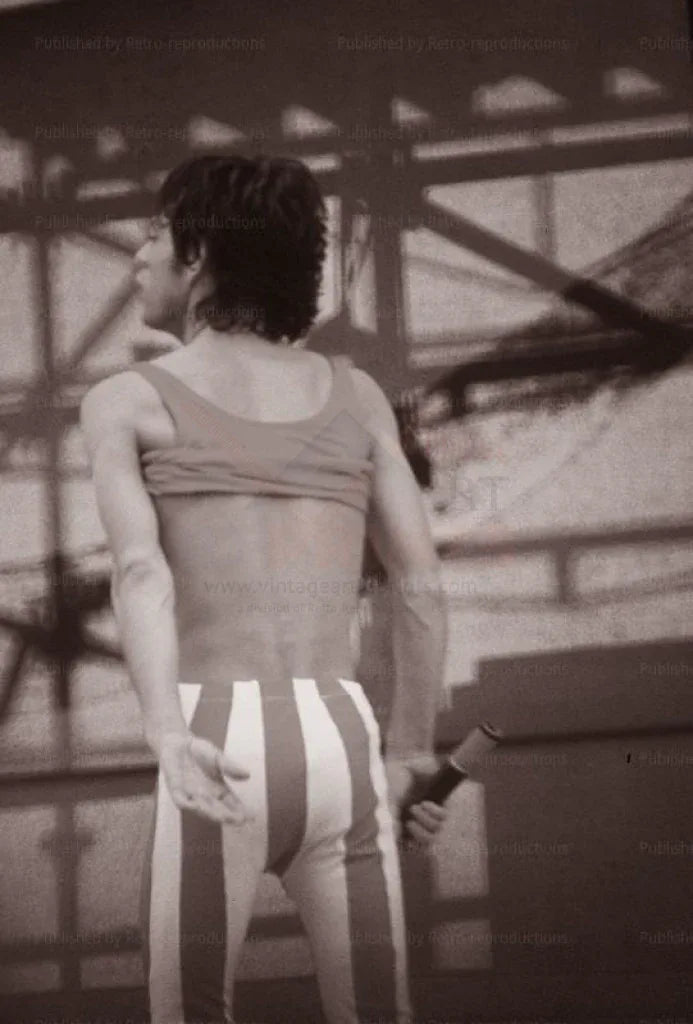 Mick Jagger Paris Concert 1991, photographic print - VINTAGEARTREPRINTS.COM