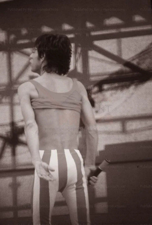 Mick Jagger Paris Concert 1991, photographic print - VINTAGEARTREPRINTS.COM