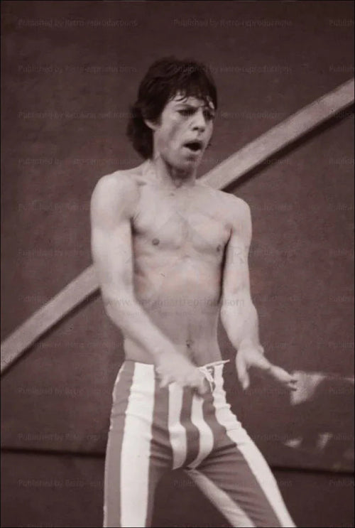 Mick Jagger Paris Concert 1991, photographic print - VINTAGEARTREPRINTS.COM