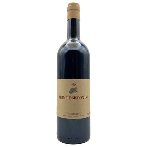 Montesecondo Sangiovese Toscana 2021 wine bottle with beige label and dark glass