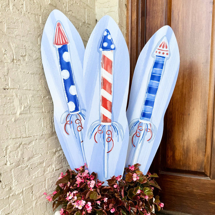 Patriotic Bottle Rocket Set Yard Art