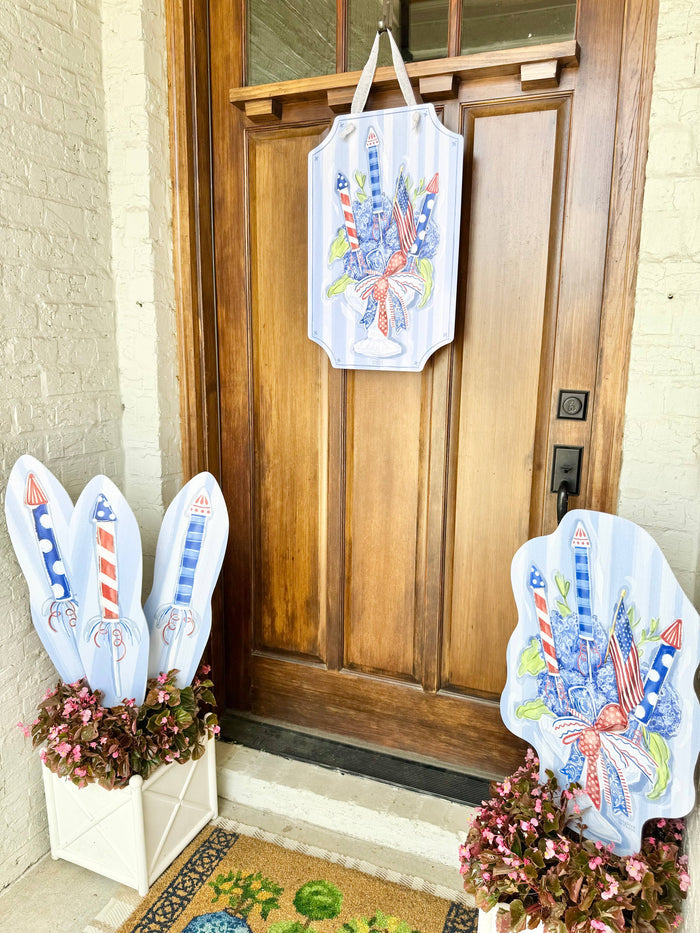Patriotic Bottle Rocket Set Yard Art