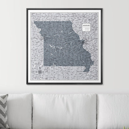 32" x 32" / Standard / Wood Grain Black