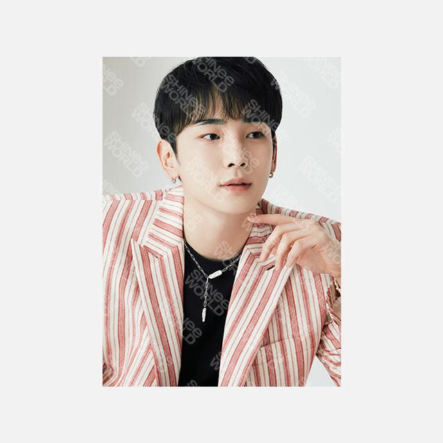 SHINee World Official PostCard Book